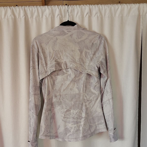 lululemon athletica Light Gray Utility Jacket - Picture 2 of 4